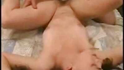 Неслухняна брюнетка-підліток спробувала чорний член відео секс брат і сестра